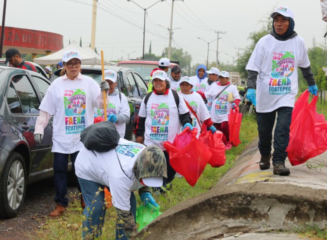 Participan miles en Faena Ecatepec, la más grande de México