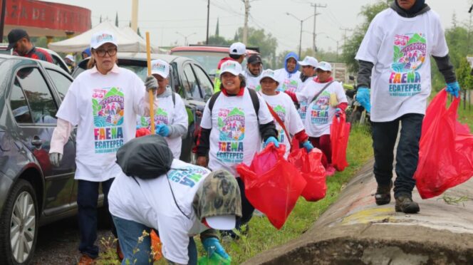 Participan miles en Faena Ecatepec, la más grande de México