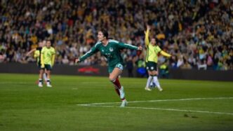 México vence a Australia con gol de último minuto