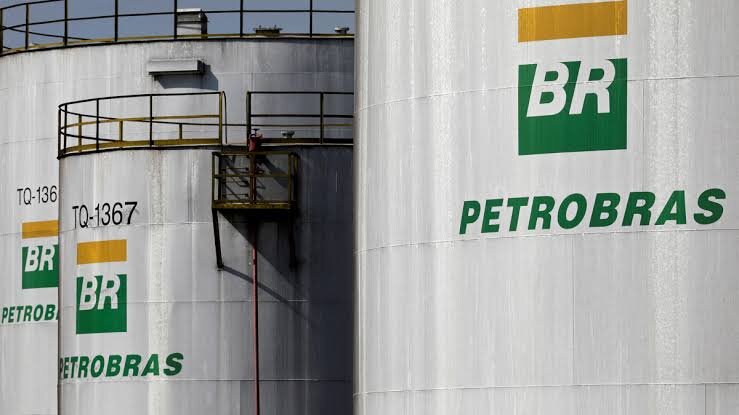 Sheinbaum cancela viaje a Brasil, pero mantiene acuerdo energético con Petrobras