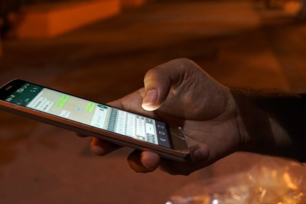 El registro de celulares divide opiniones: el PAN pide 180 días de prórroga, la Concanaco dice que no