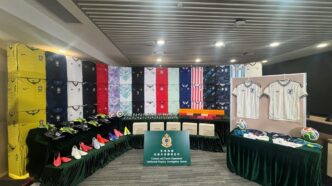 Mercancía pirata Mundial 2026: Hong Kong asesta golpe de $20 millones en la Operación Clean Sheet