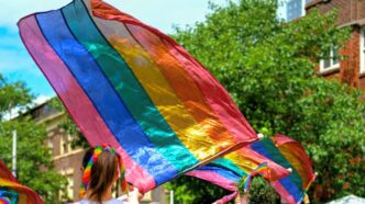 La federación permite banderas arcoíris en el “Pride Match” en Seattle pese a la oposición de Irán y Egipto