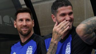 Reacción viral de Messi al escuchar “Bombón Asesino”