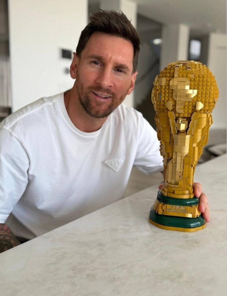 Reacción viral de Messi al escuchar “Bombón Asesino”