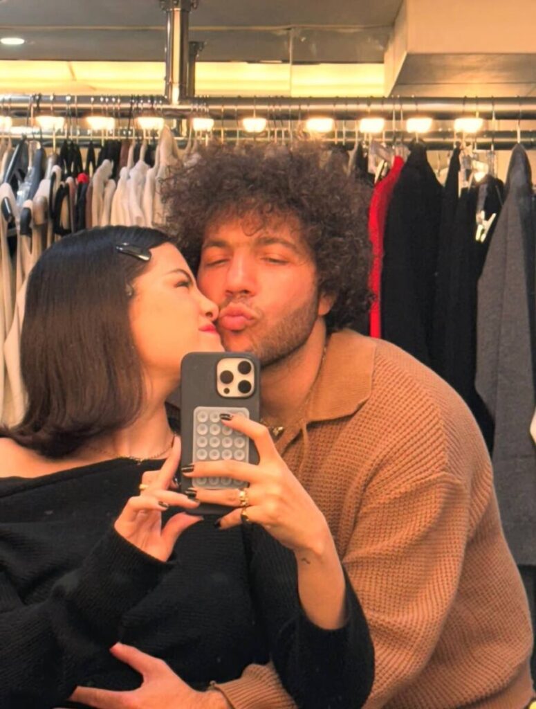 Selena Gomez y Benny Blanco optarían por un embarazo subrogado
