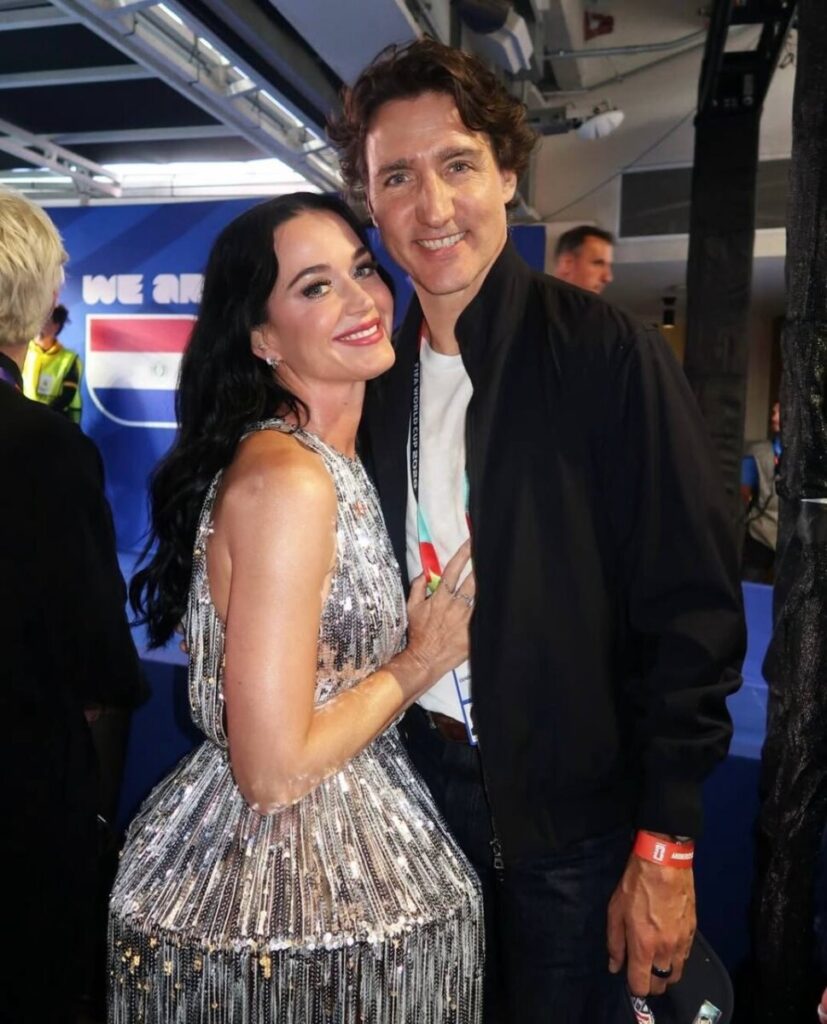 Katy Perry lanza indirectas a sus exparejas