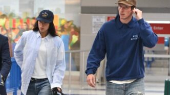 Dua Lipa y Callum Turner regresan de su luna de miel