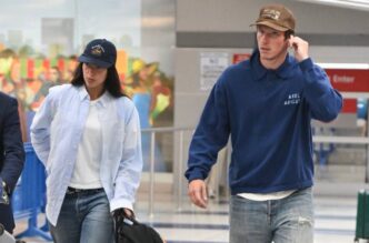 Dua Lipa y Callum Turner regresan de su luna de miel