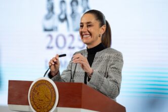 Presidenta Claudia Sheinbaum mantiene alta aprobación, según encuesta por parte de De las Heras Demotecnia