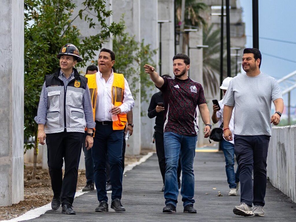 Puentes del Metro toman forma en Monterrey