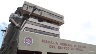 Fiscalía mexiquense desmantela red de venta de plazas magisteriales: nueve detenidos, uno sigue prófugo