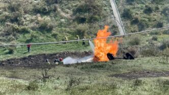 Una pipa con 24 mil litros de gas vuelca y explota en Texcoco: dos muertos y negocios calcinados