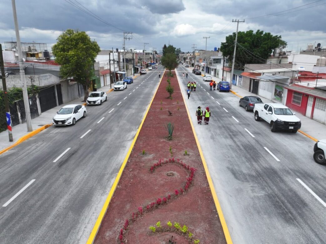 Repavimentan en Ecatepec Boulevard Quetzalcóatl de Ciudad Azteca
