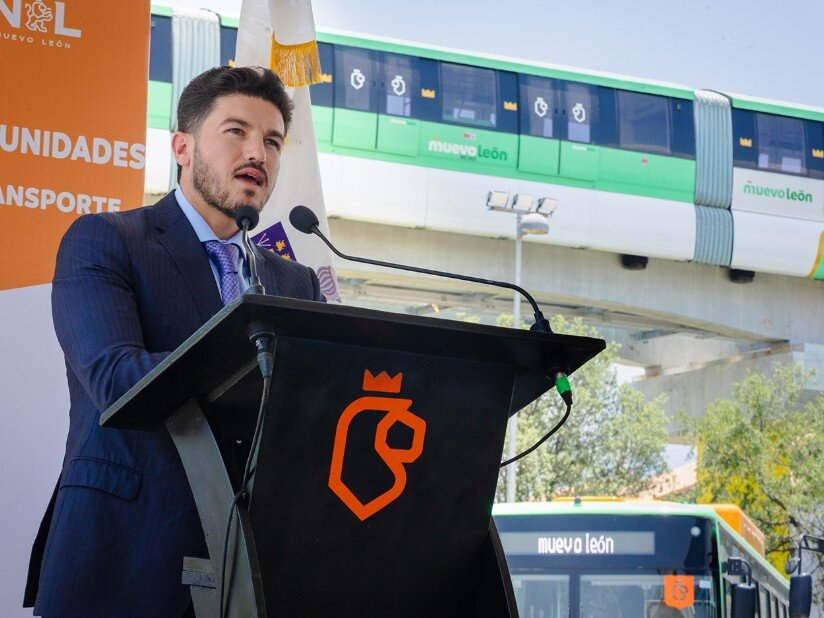 Llegan 100 nuevos camiones para Nuevo León