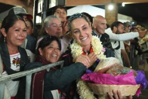 Sheinbaum impulsa el turismo comunitario en Pátzcuaro con inversión