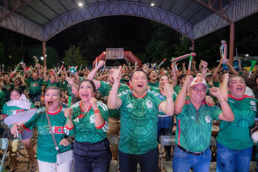 Casa llena en las Zonas Fan en Yucatán: 14 mil personas celebran triunfo de México con saldo blanco