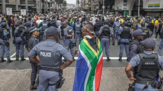 Sudáfrica arresta a más de 900 personas durante protestas antimigrantes