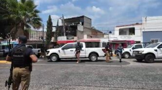 Clausuran centro de gestoría por documentos falsos