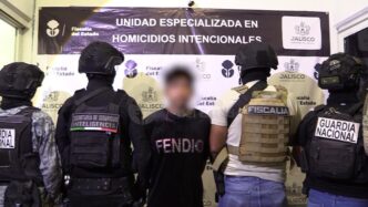 Capturan a hombre buscado por homicidio