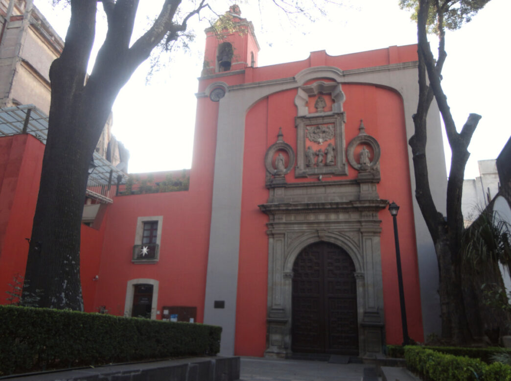 Robo de esculturas de Leonora Carrington en la Parroquia de San Cosme: hay un detenido, pero las piezas siguen perdidas