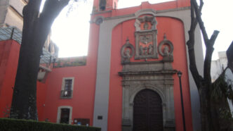 Robo de esculturas de Leonora Carrington en la Parroquia de San Cosme: hay un detenido, pero las piezas siguen perdidas