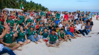 Junto a la afición quintanarroense, Mara Lezama vive la pasión mundialista en los Fut Fest de Isla Mujeres y Cancún