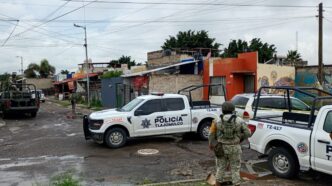 Hallan cuerpo en canal de Tlajomulco