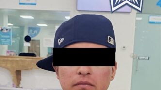 Detienen a hombre por dañar escultura