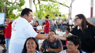 Chacón atiende a vecinos de la Adolfo López Mateos através de Audiencia Pública “Día del Pueblo”