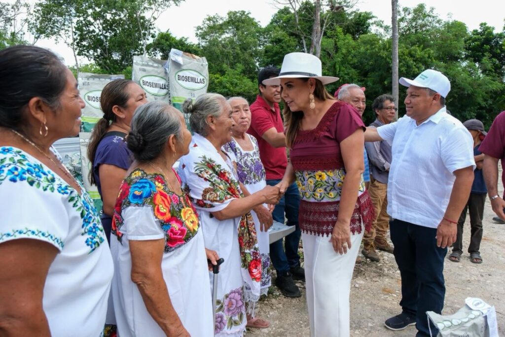 Entrega Mara Lezama en José María Morelos semillas mejoradas para fortalecer a las familias del campo en Quintana Roo