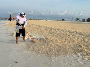 Gobierno de Isla Mujeres se prepara para izar por quinto año consecutivo la bandera Blue Flag en Playa Centro y Playa Norte