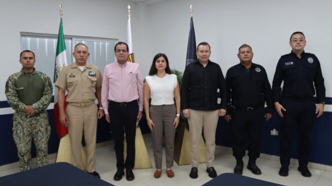 Refuerzan coordinación interinstitucional para garantizar la seguridad durante el Festival Sabor a Playa y la Feria del Carmen