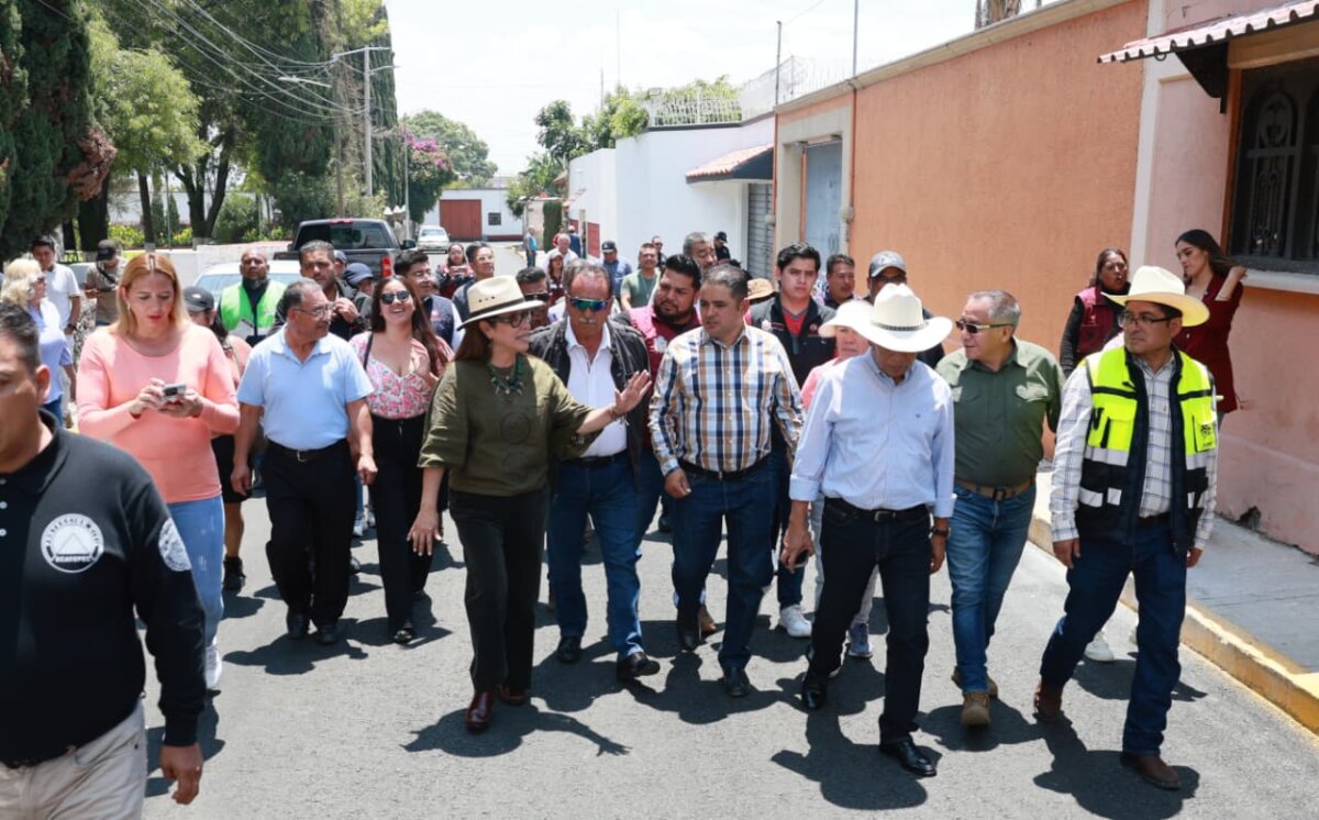 Con apoyo del pueblo, Azucena Cisneros dignifica Santo Tomás Chiconautla
