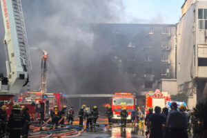 Incendio en fábrica de calzado deja 28 muertos en China