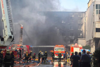 Incendio en fábrica de calzado deja 28 muertos en China