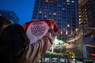 Serenata al hotel inglés, chihuahuas en la Embajada y tormentas sobre el Azteca: así amanece la Ciudad de México antes del México-Inglaterra