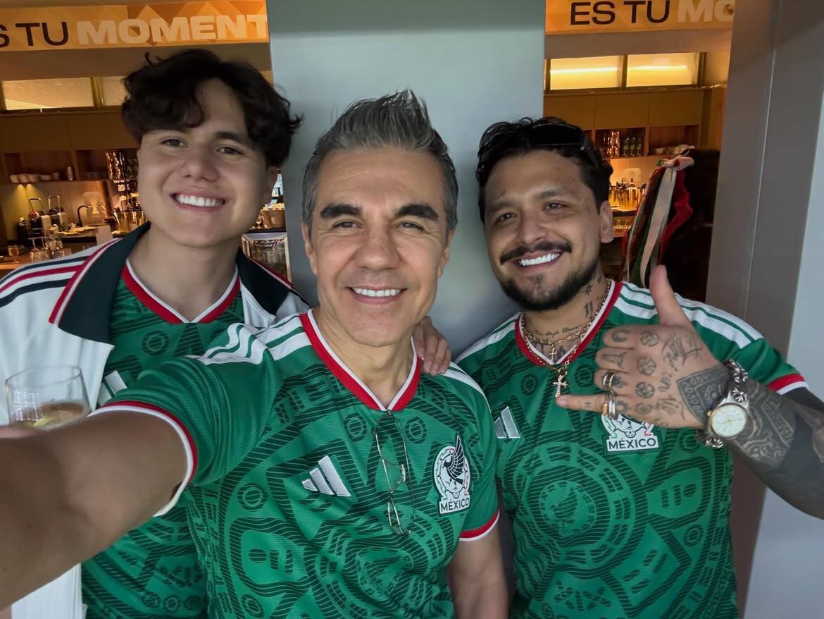 Famosos mexicanos demuestran su emoción por la fiesta futbolera