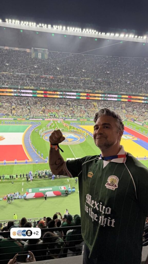 Famosos mexicanos demuestran su emoción por la fiesta futbolera