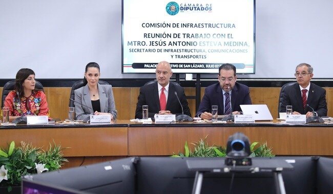 Gobierno de México invertirá más de 600 mil mdp en obras carreteras, educativas y deportivas, en la presente administración