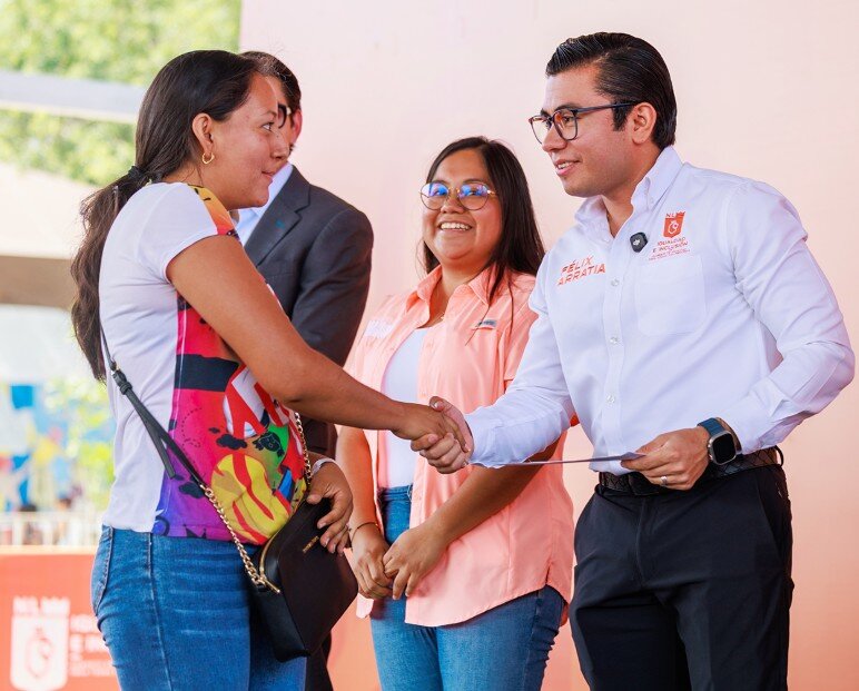 Nueva tarjeta da viajes gratis a mujeres en Nuevo León